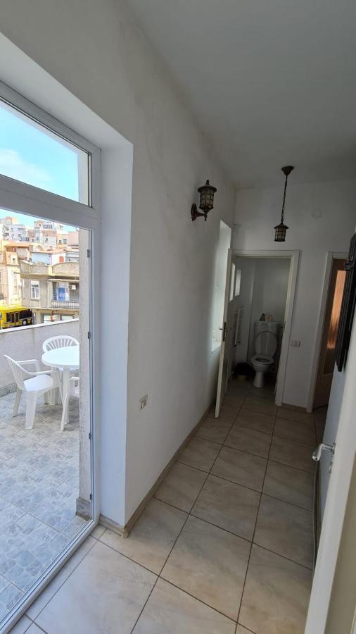 Apartament centru plaja modern Constanţa Exterior foto